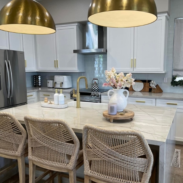 Deep cleaning services that get rid of all dust in your home